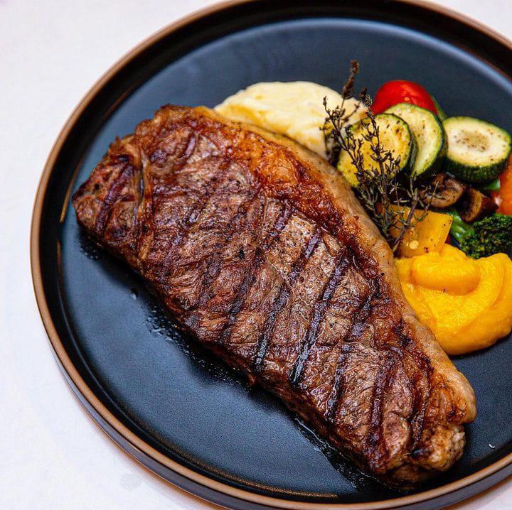 Ilustrasi Steak, sumber gambar dplacesteakhouse