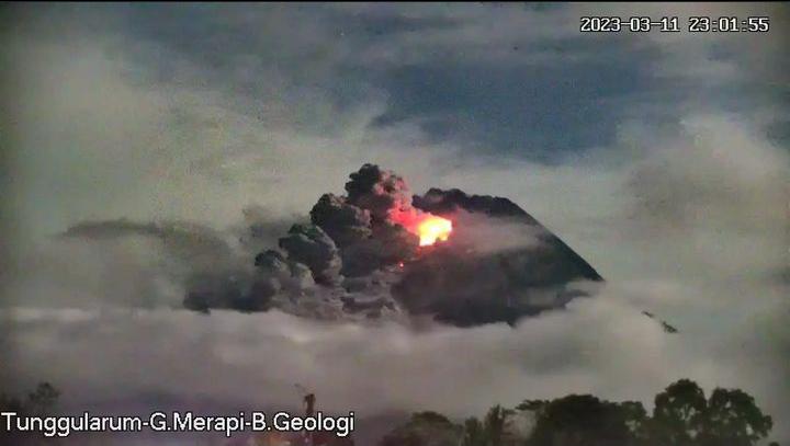 Update erupsi merapi, Minggu (12/3). Sumber gambar: instgram @merapi_uncover