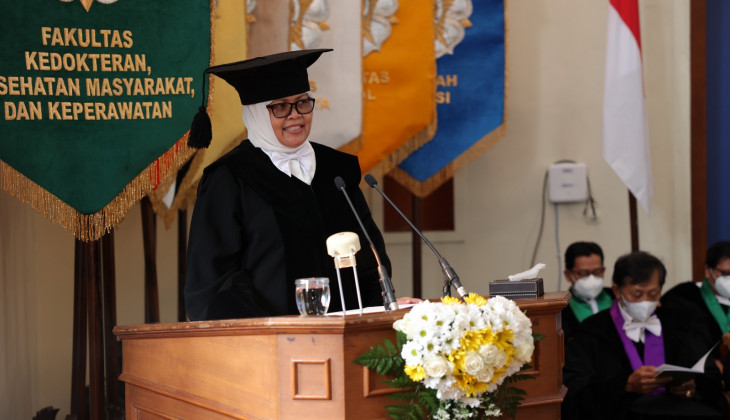 Guru Besar Fakultas Kedokteran, Kesehatan Masyarakat dan Keperawatan UGM, Prof. Dr. dr. Eti Nurwening Sholikhah, M.Kes., M.Med.Ed., Sp.KKLP