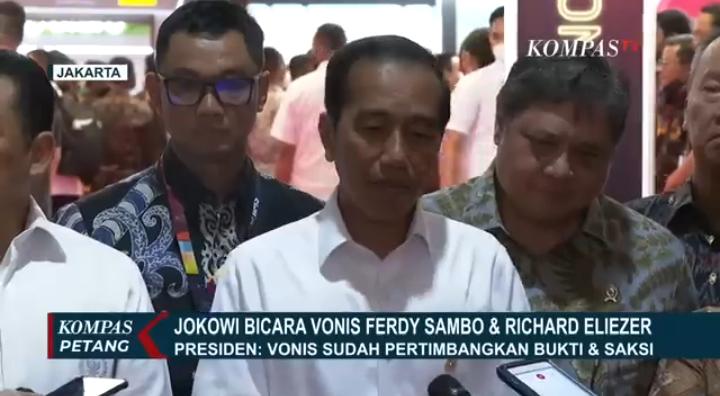 Presiden Joko Widodo, berikan tanggapan soal vonis Fredy Smbo dan Richard Eliezer. Sumber gambar: Tangkapan layar youtube @KOMPASTV