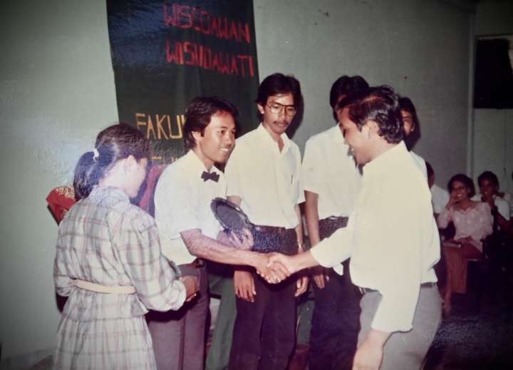 Presiden Jokowi dahulu saat masih berkuliah di Fakultas Kehutanan UGM.